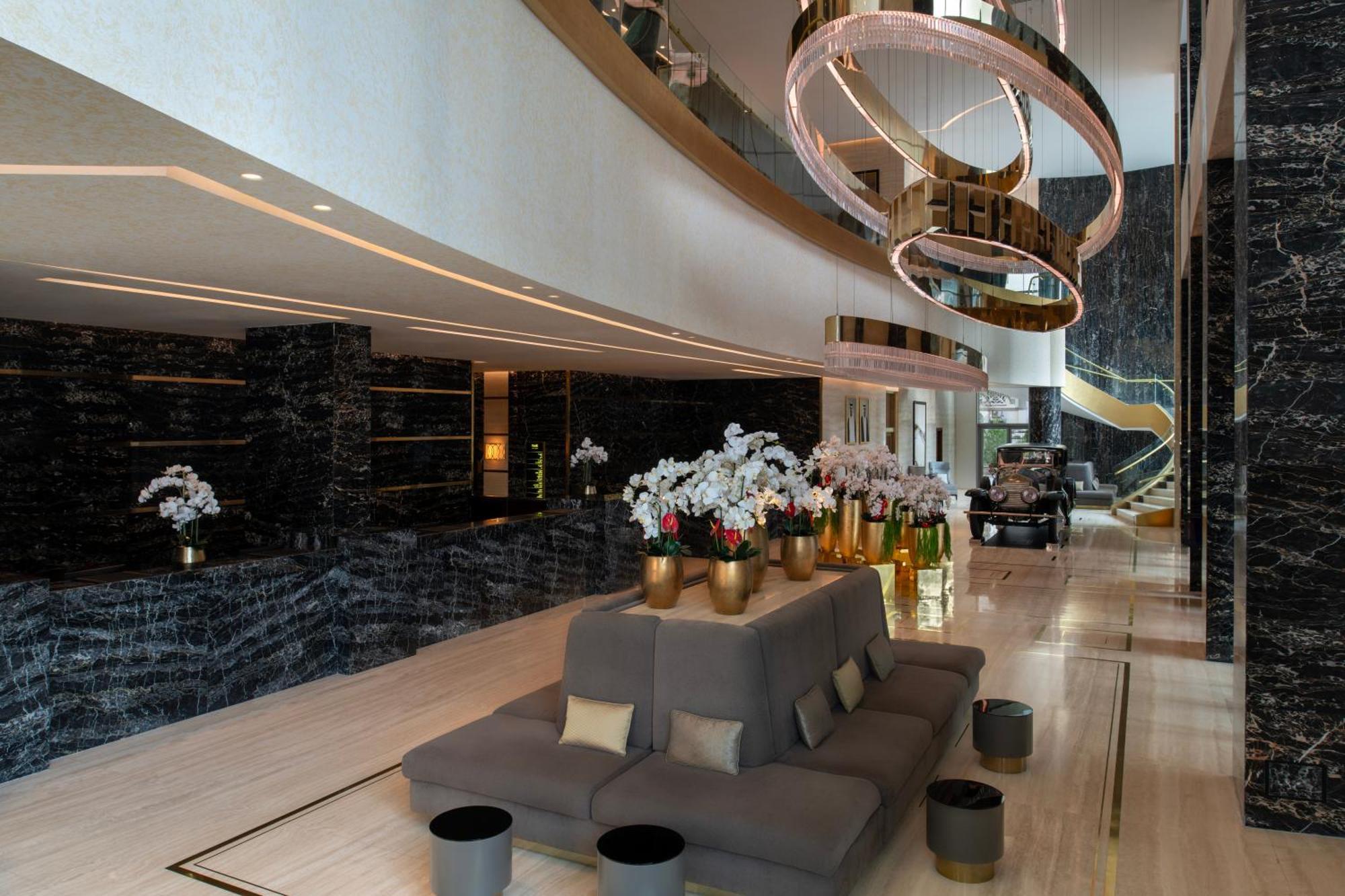 Dusit Doha Hotel מראה חיצוני תמונה The lobby of the hotel
